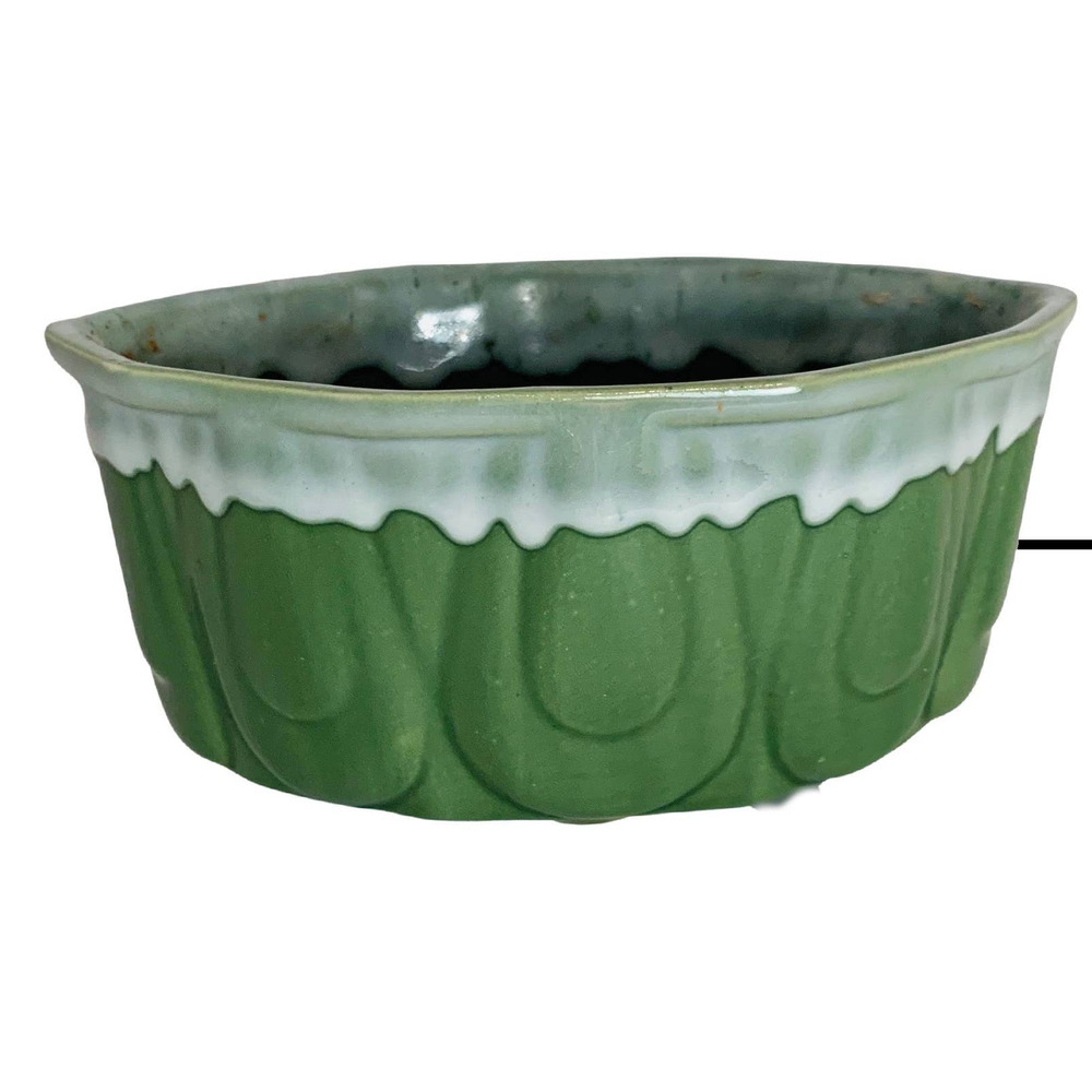 Vintage Green Potter Planter w/ White Dip Scalloped Edge (rare)